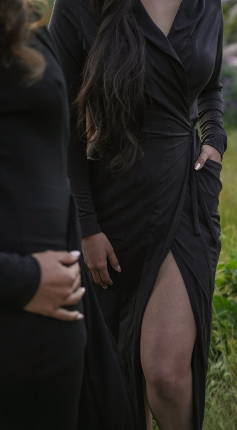 The Iconic Hourglass Robe — Sleek Midnight Short
